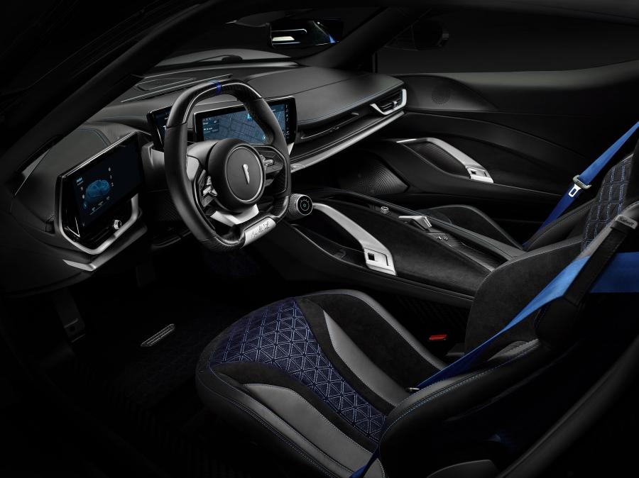 Интерьер Pininfarina Battista Anniversario 2020 года  (фото 17 из 24)